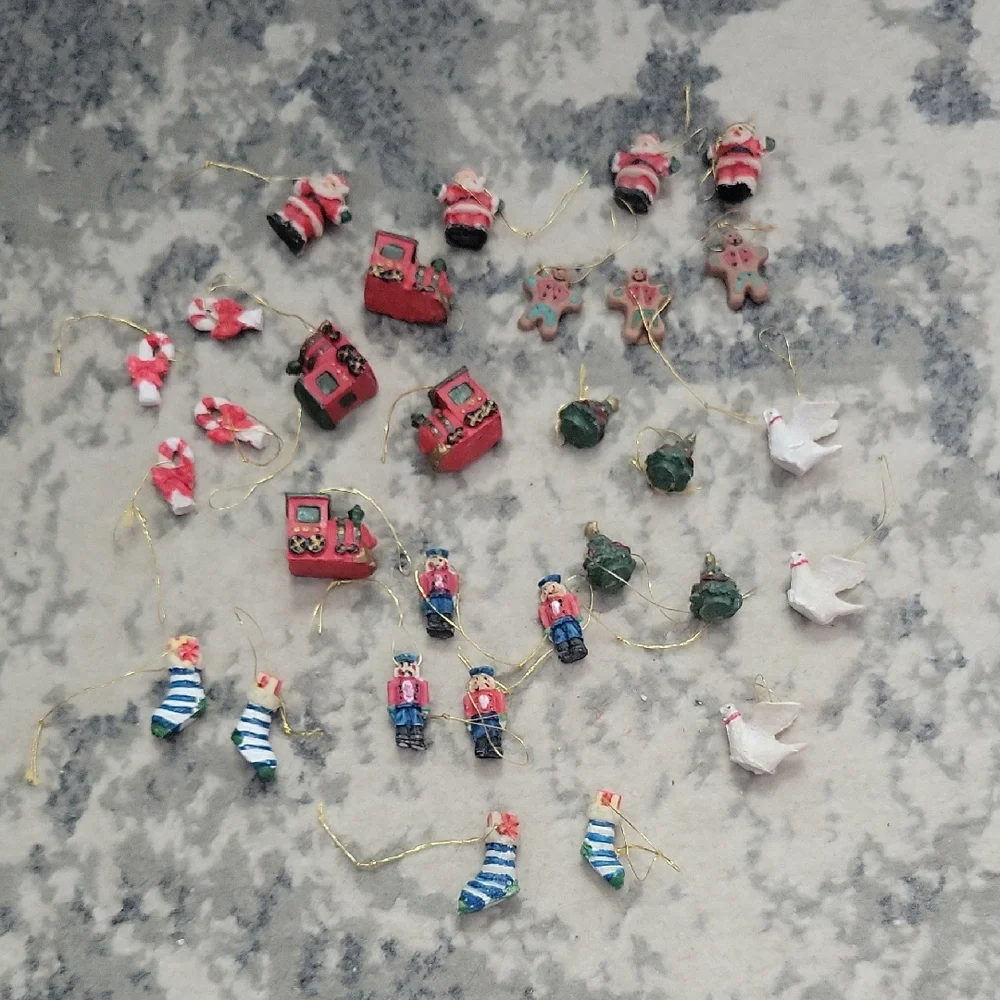 Festive Christmas Ornaments Set